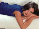 np-demi_moore3_800.jpg (70963 bytes)